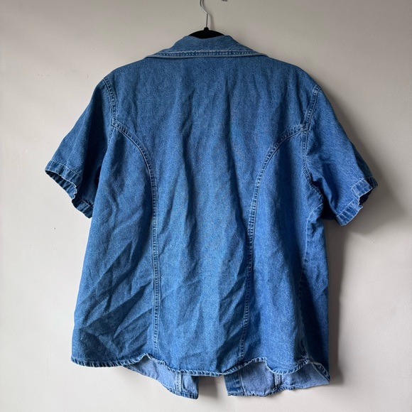 ‼️SOLD‼️ Faded Glory Short Sleeve Denim Shirt - Picture 2 of 4